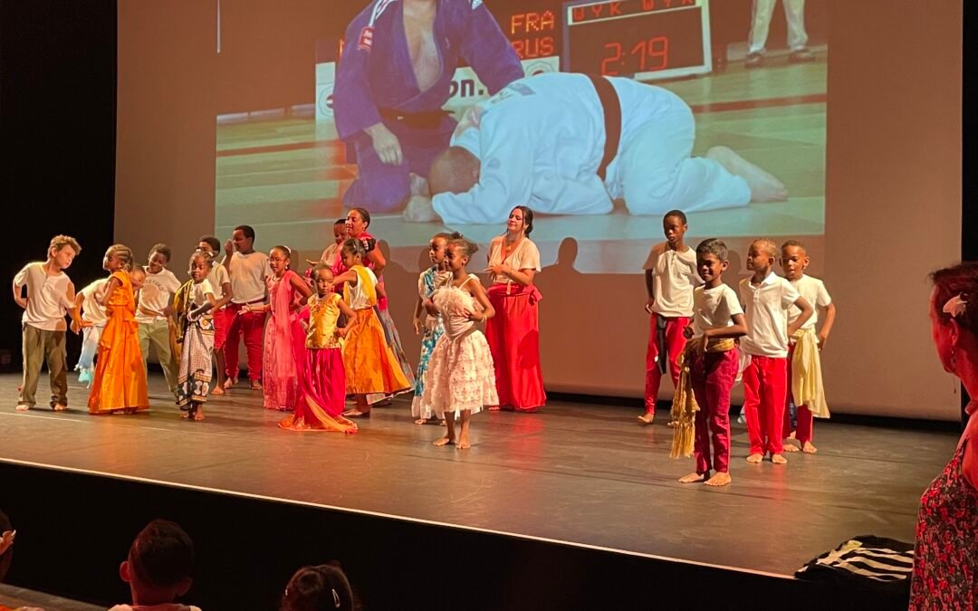 ATELIER DE DANSES INDIENNE ET DU MONDE